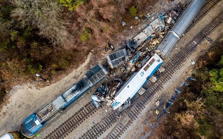 Ένα λάθος προκάλεσε το σιδηροδρομικό δυστύχημα με δύο νεκρούς στις ΗΠΑ (βίντεο)